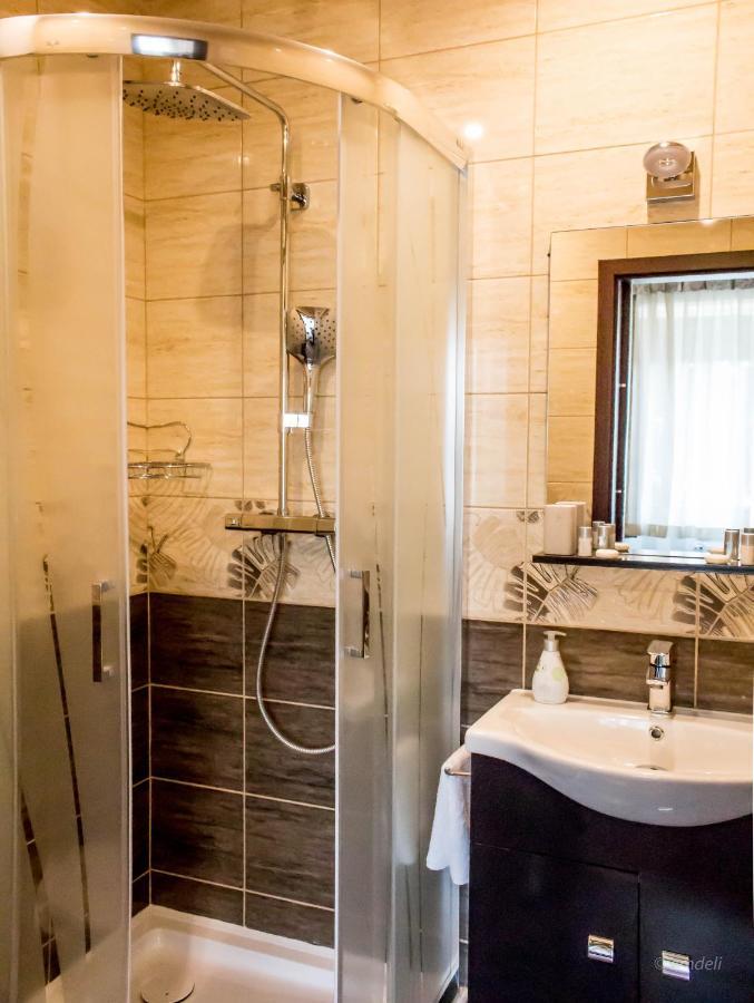 Control Motel Jászberény Extérieur photo