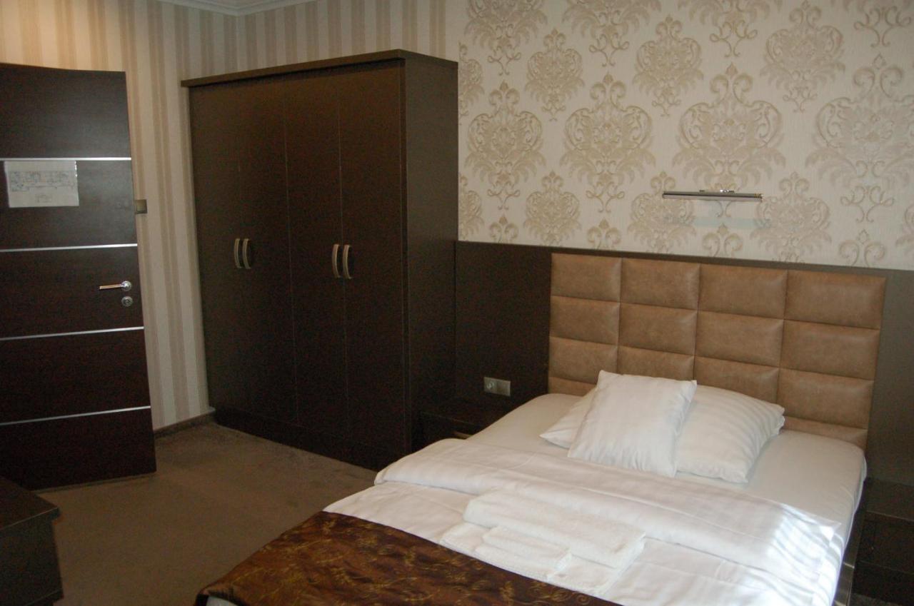 Control Motel Jászberény Extérieur photo